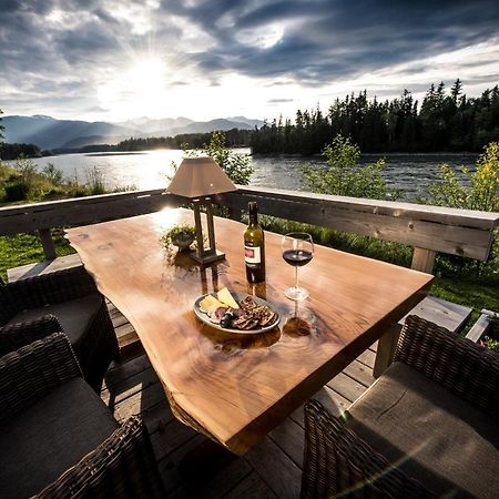 Skeena River House Bed & Breakfast Terrace Kültér fotó